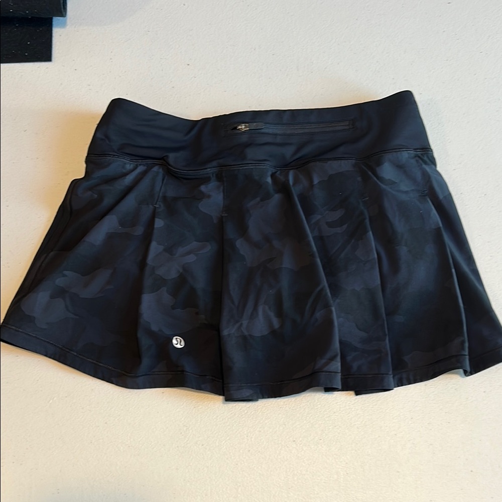 Lululemon pleated tennis skirt size 4